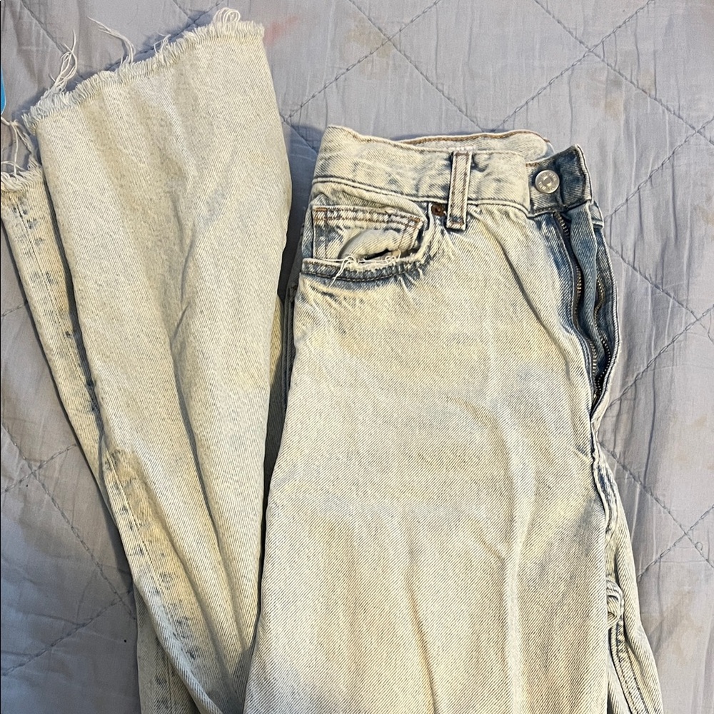 Zara Women's Straight Leg Jeans